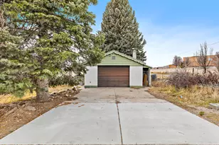 10801 N 6000 W, Highland, UT 84003 - Photo 22