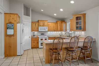 3957 W Honey Locust Ln, Cedar Hills, UT 84062 - Photo 6