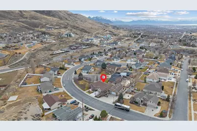 3957 W Honey Locust Ln, Cedar Hills, UT 84062 - Photo 44