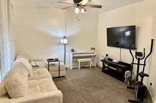 2075 S Sir Monte Dr, Saint George, UT 84770 - Photo 2