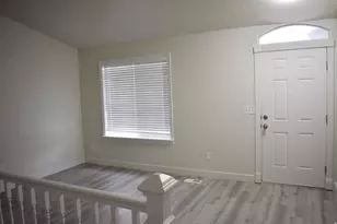 112 W Crystal Bay Dr, Stansbury Park, UT 84074 - Photo 2