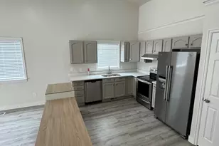 112 W Crystal Bay Dr, Stansbury Park, UT 84074 - Photo 4