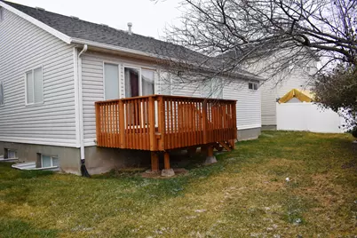 112 W Crystal Bay Dr, Stansbury Park, UT 84074 - Photo 24