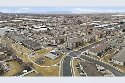 281 W 650 N #B, Centerville, UT 84014 - Photo 52