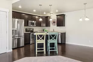 281 W 650 N, Centerville, UT 84014 - Photo 6