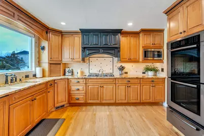 9972 S Eden View Ct W, South Jordan, UT 84095 - Photo 10