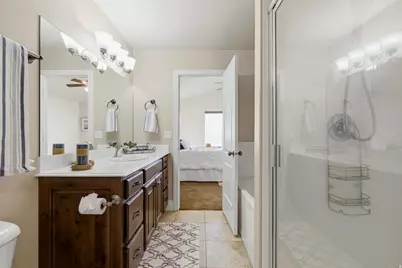 1542 E Shadow Dr, Eagle Mountain, UT 84005 - Photo 10