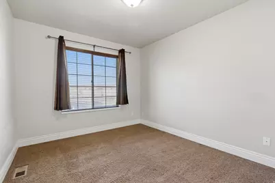 1542 E Shadow Dr, Eagle Mountain, UT 84005 - Photo 16