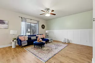 1542 E Shadow Dr, Eagle Mountain, UT 84005 - Photo 6