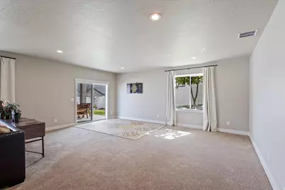 3612 S Hiawatha Cir, Saratoga Springs, UT 84045 - Photo 32