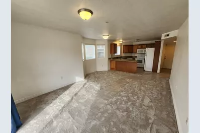 117 E Calbourne Ln #I4, Sandy, UT 84070 - Photo 4