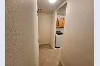 117 E Calbourne Ln #I4, Sandy, UT 84070 - Photo 10