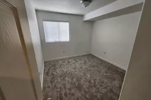 117 E Calbourne Ln, Sandy, UT 84070 - Photo 6