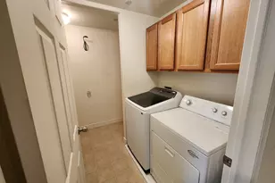 117 E Calbourne Ln, Sandy, UT 84070 - Photo 8