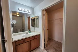 117 E Calbourne Ln, Sandy, UT 84070 - Photo 12