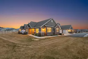 5508 W Copper Gulch Ln, Herriman, UT 84096 - Photo 1