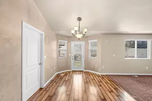 8442 S Wind Caves Ln, West Jordan, UT 84081 - Photo 12