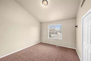 8442 S Wind Caves Ln, West Jordan, UT 84081 - Photo 22
