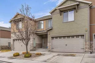 10437 S Sage Vista Way W, South Jordan, UT 84095 - Photo 2