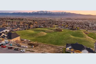 129 N Sherwood Dr #5, Providence, UT 84332 - Photo 2