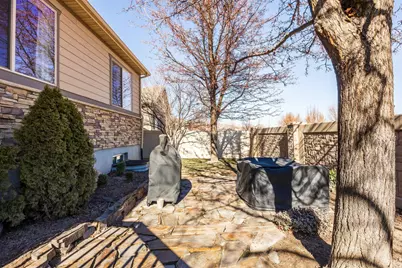 11181 S Village Grove Ln, South Jordan, UT 84095 - Photo 30