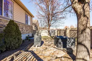 11181 S Village Grove Ln, South Jordan, UT 84095 - Photo 30