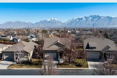 11181 S Village Grove Ln, South Jordan, UT 84095 - Photo 38