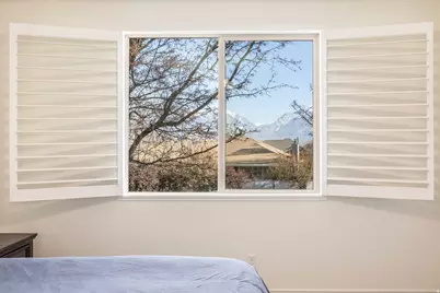 11181 S Village Grove Ln, South Jordan, UT 84095 - Photo 16