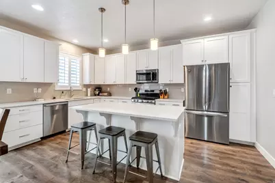 213 W Wildwood Dr, Saratoga Springs, UT 84045 - Photo 8