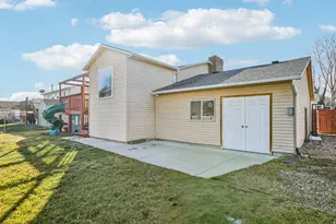 6635 S 5135 W, West Jordan, UT 84081 - Photo 28