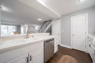 4072 S 300 E, Millcreek, UT 84107 - Photo 12