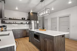 140 W 150 S, Garden City, UT 84028 - Photo 32