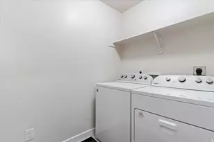 3176 N 1450 E, Layton, UT 84040 - Photo 26