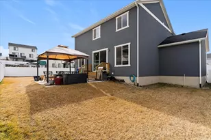 3176 N 1450 E, Layton, UT 84040 - Photo 28