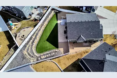 7589 S Cassielle Ln, West Jordan, UT 84081 - Photo 2