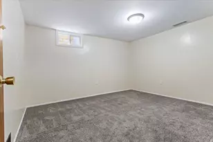 3544 W Meadowbrook Dr, West Valley, UT 84119 - Photo 20