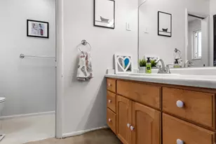 2170 E Borg Ct, Sandy, UT 84092 - Photo 30