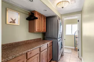 2170 E Borg Ct, Sandy, UT 84092 - Photo 24