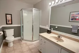 1653 E Crescent View Circle Circle, Sandy, UT 84092 - Photo 26