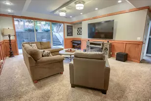 1653 E Crescent View Circle Circle, Sandy, UT 84092 - Photo 20