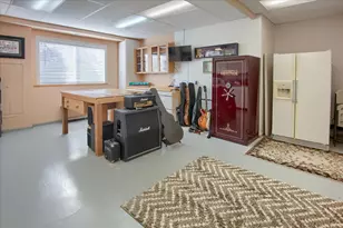 1653 E Crescent View Circle Circle, Sandy, UT 84092 - Photo 26