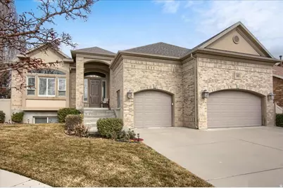 1653 E Crescent View Circle Cir, Sandy, UT 84092 - Photo 2