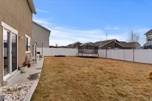 3570 S Creek Side Ln, Syracuse, UT 84075 - Photo 30