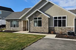 208 E 850 N, Tooele, UT 84074 - Photo 2