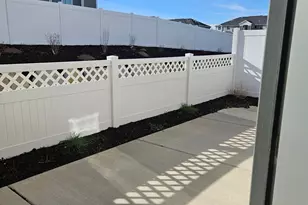 208 E 850 N, Tooele, UT 84074 - Photo 24