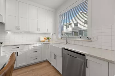 10862 N Marble Manor W, Highland, UT 84003 - Photo 10