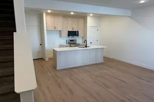 256 W 690 N, Smithfield, UT 84335 - Photo 2