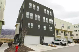 571 N 1400 W, Farmington, UT 84025 - Photo 4