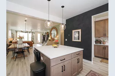 571 N 1400 W, Farmington, UT 84025 - Photo 18