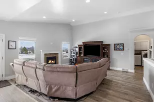 8949 S Soliai Cir W, West Jordan, UT 84081 - Photo 6